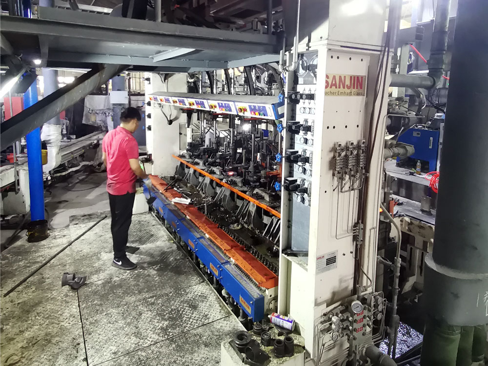 生產(chǎn)設(shè)備